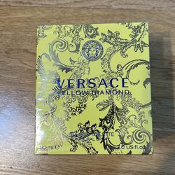 Versace yellow diamond