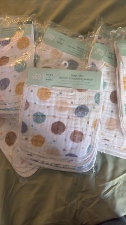 Disney Baby Aden + Anais Snap Bibs – NEW – 20 Packs Available