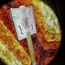 Cigar Box Guitar