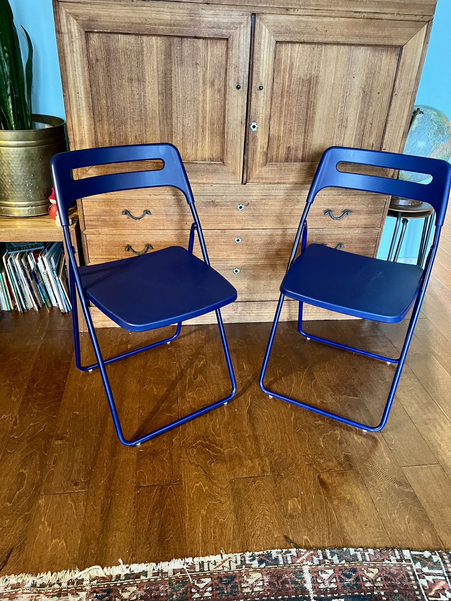 IKEA NISSE Blue Folding Chairs