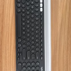 Logitech Keyboard K780