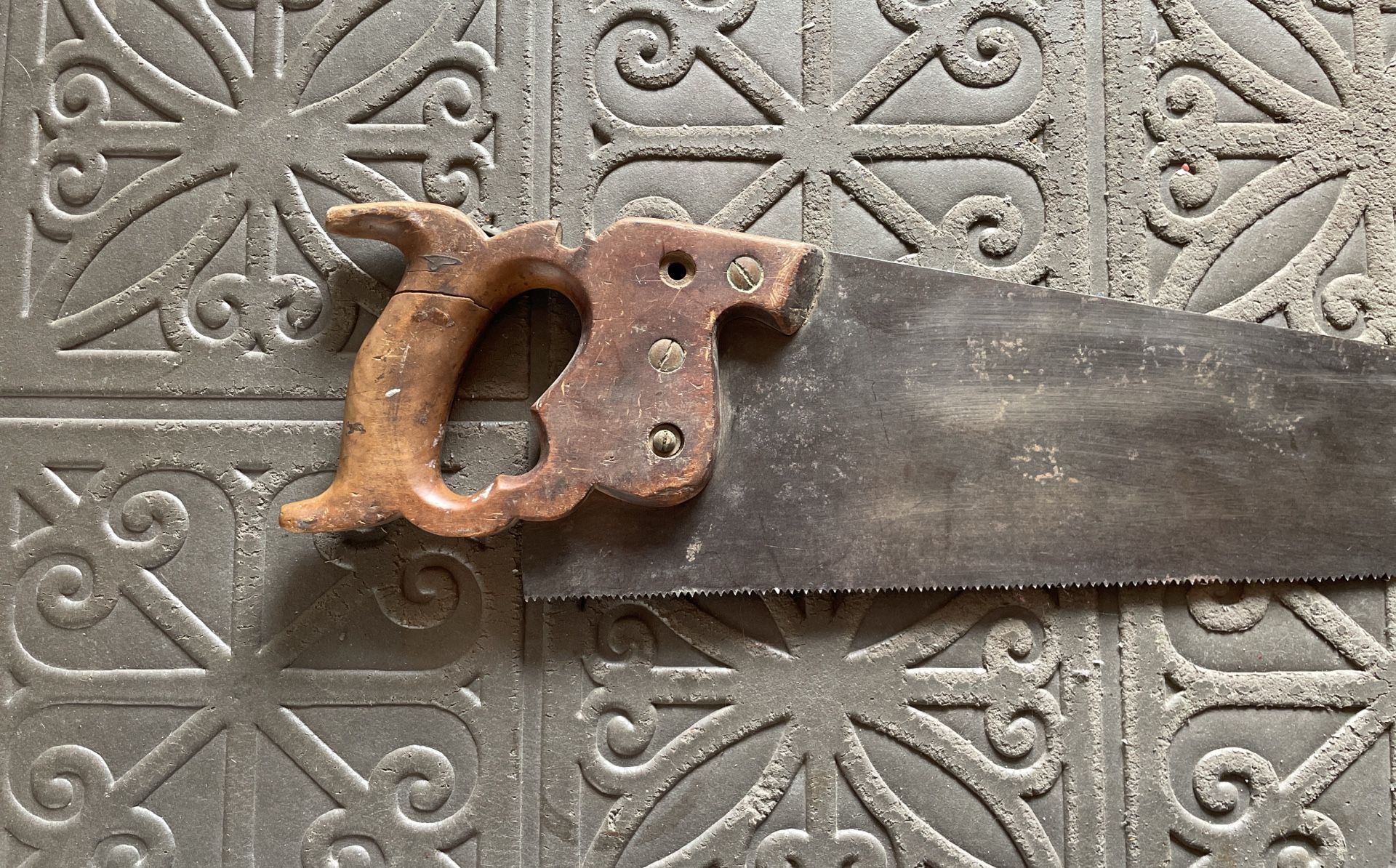 Antique Saw, Man Cave