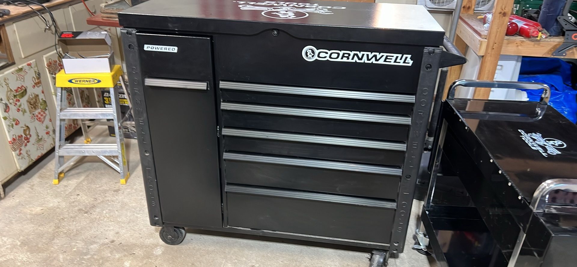 Cornwell Powered Tool Box