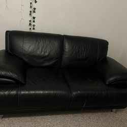 2 Couches good condition Leather Black