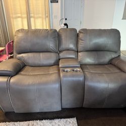Power Reclining Loveseat