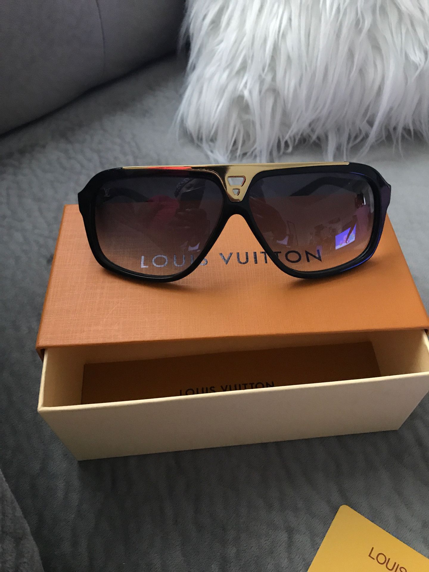 LV sunglasses new!!!