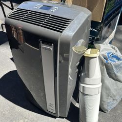 DeLonghi 12,500btu Portable Air Conditioner 