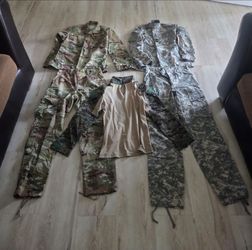 Military Camo Uniform Lot – 5 Pieces