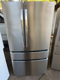 36 wide Frigidaire Gallery 27 Cu. Ft. Standard-Depth 4-Door French Door Refrigerator
GRMN2872AF