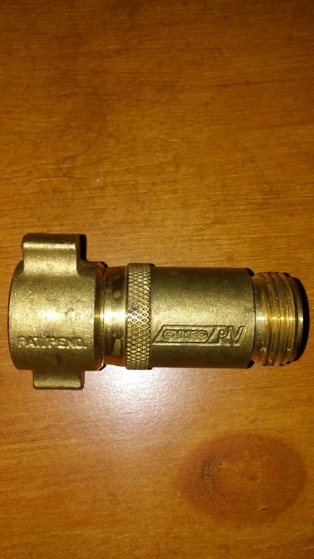 Camco RV 40055 Brass Water Pressure Regulator