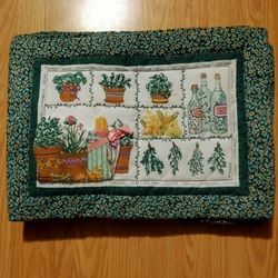 Herb Qulted Kitchen Table Placemats..set Of 4..New Condition 