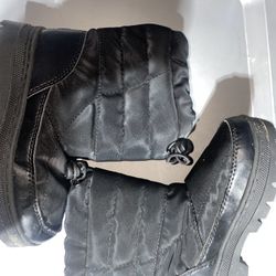 Snow Boots