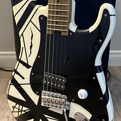 EVH Striped Series ‘78 Eruption Relic guitar