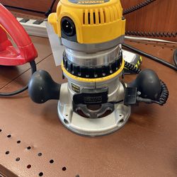 Dewalt Router