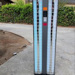 Daavlin Series 7 311-4 Full Body UVB  Light Therapy Machine With 4 Lamps 