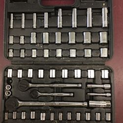 63 PC SOCKET SET 1/4” 3/8” AND 1/2” DRIVE METRIC AND STANDARD Pittsburgh