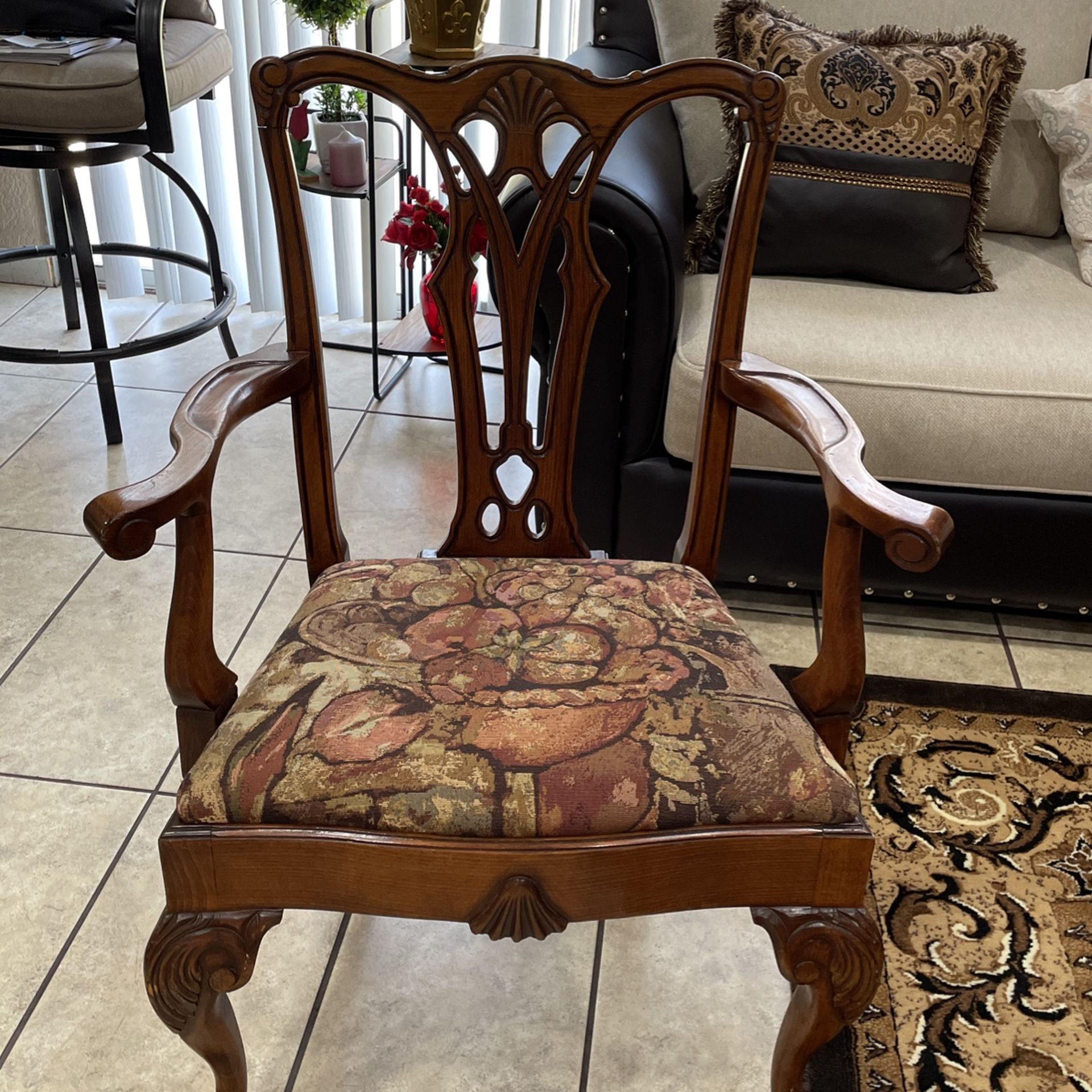 Chippendale Carved Ball And Claw Feet Mahogany Chair