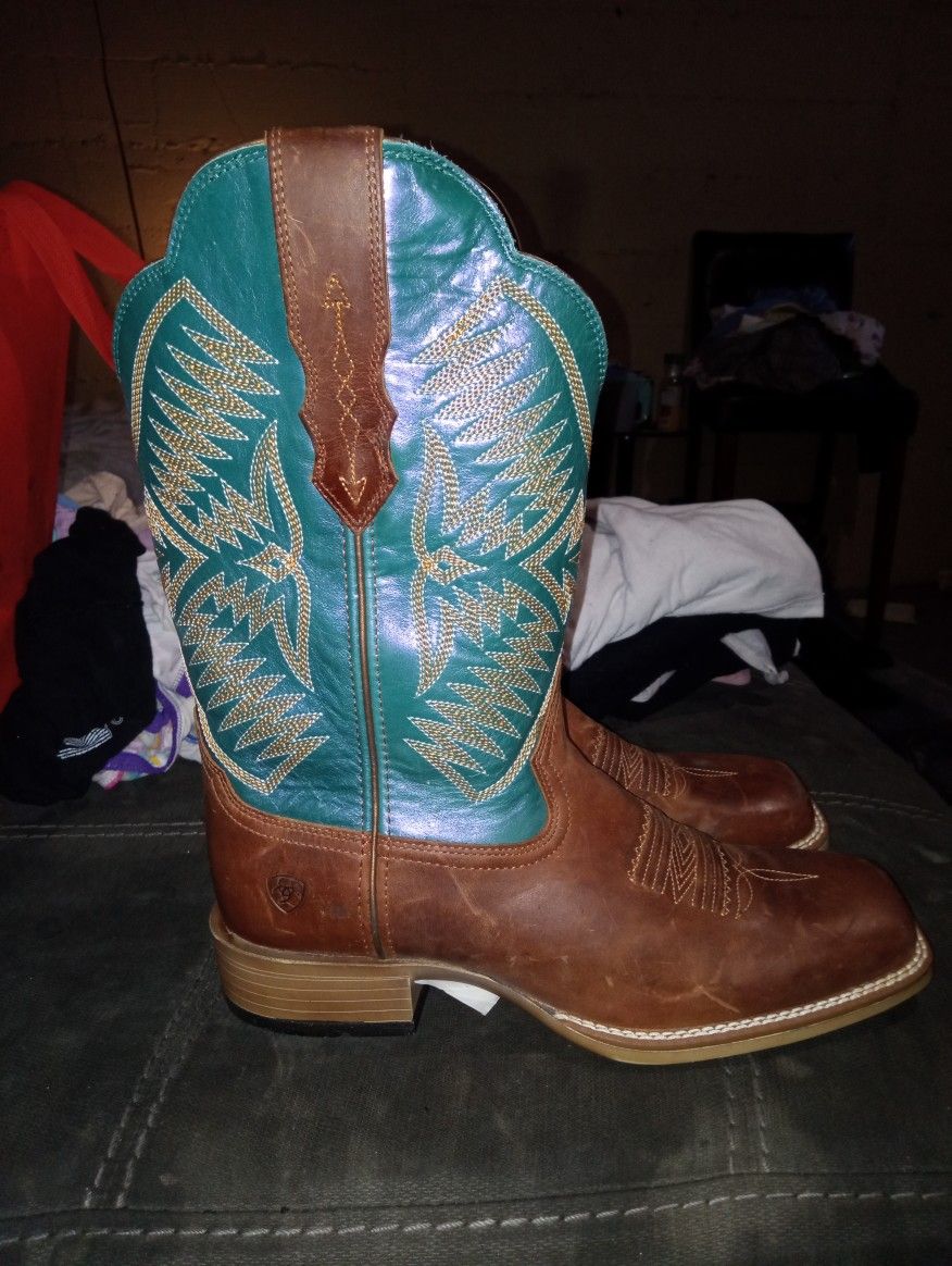 Ariat Sq Toe Like New