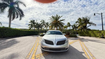 2013 Lincoln MKS