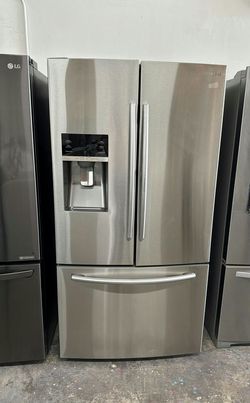 Samsung 4-Door Refrigerator (French Door Fridge with Drawer Freezer) - Water Dispenser, LED Lighting