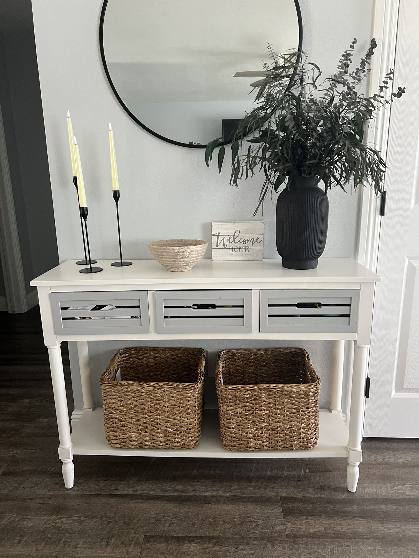White Console Entry Table
