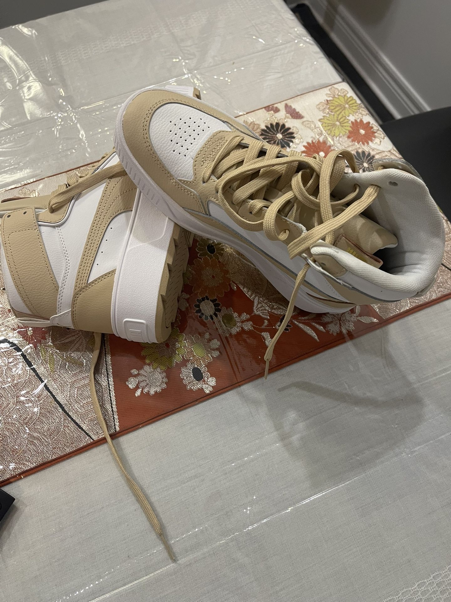 Puma Women’s Tan Color Size 7.5 New Without Box