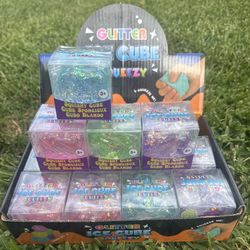 GLITTER CUBE SQUEEZY FOR SALE