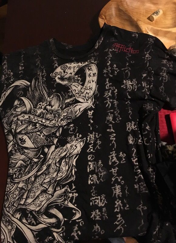Affliction Samurai Shirt with Japanese wrong Sz M