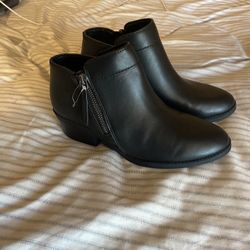 Black Boots
