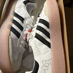 Limited edition hello kitty adidas shoes