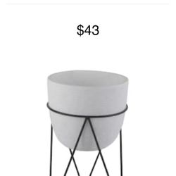 #60: Flora Bunda 12.5 in. H White Cement Concrete Planter on Metal Stand Mid-Century Planter