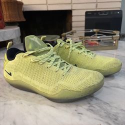 Kobe Ghost of Christmas past size 11
