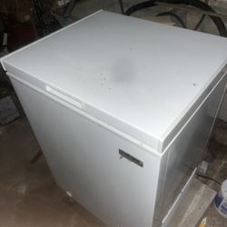 Magic Chef 5.0 cu. ft. Chest Freezer in White