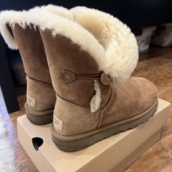 Ugg chestnut mid boots 
