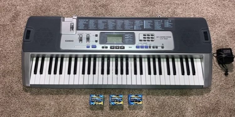 Casio Electronic Keyboard 