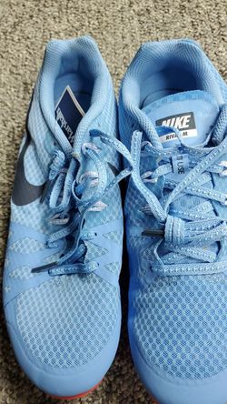 Nike Rival multi-use athletic shoes