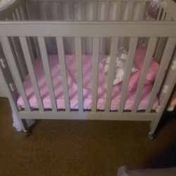Mini Crib