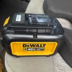 DeWalt 40 V battery