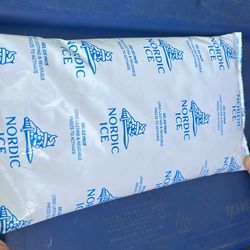 3 bags of reusable ice packs