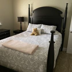 Queen Size Bedroom Set