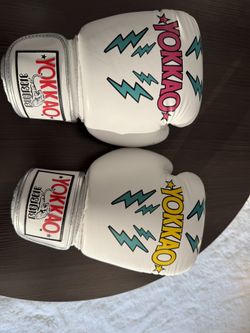 YOKKAO BOXING GLOVES