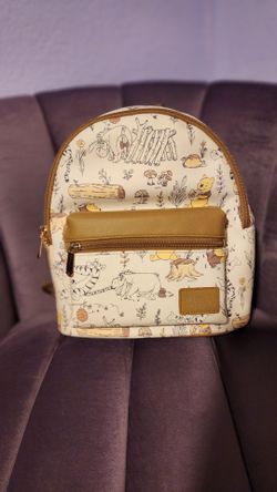 Bioworld Disney Winnie The Pooh mini backpack