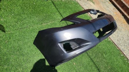 2009 - 2010 TOYOTA COROLLA FRONT BUMPER COVER GENUINE USED OEM. NC41