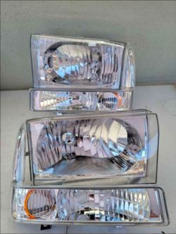 Ford F250 F350 F450 F550 99-04 Excursion Headlights Luces Micas Calaveras Faros Faroles Focos Headlamps
