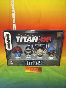 Fisher Price Little People NFL Tennessee Titans Football Figures