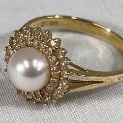 14k Gold Pearl Diamond Accent Ring Size 9