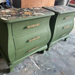 Vintage-Inspired Bombe Nightstands – Fresh Sage Green (Set of 2)