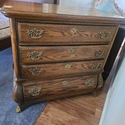 Bedroom Set (No Mattress) 