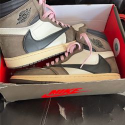 Travis Scott x Air Jordan 1 Retro High OG 'Mocha'
