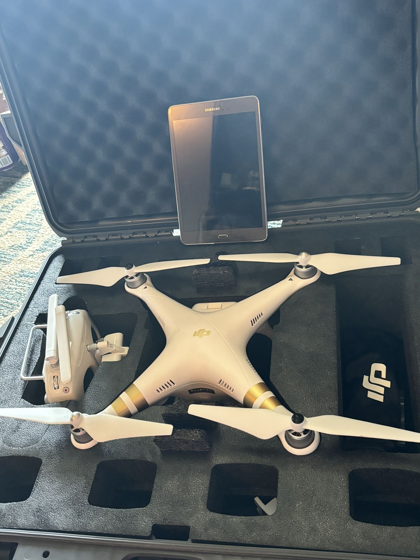 DJI PHANTOM PRO 3